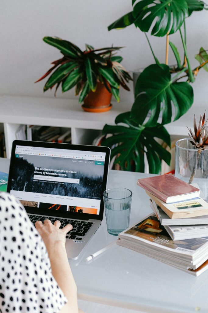 Remote Jobs That Pay Well with No Experience Remote Jobs That Pay Well with No Experience