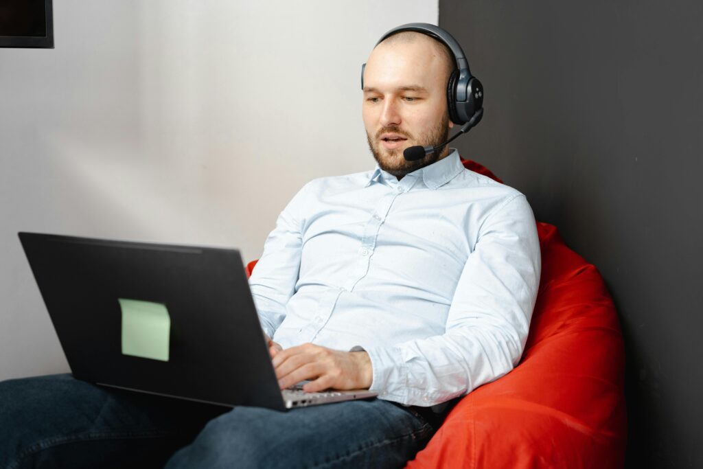 Hire a Virtual Assistant Hire a Virtual Assistant